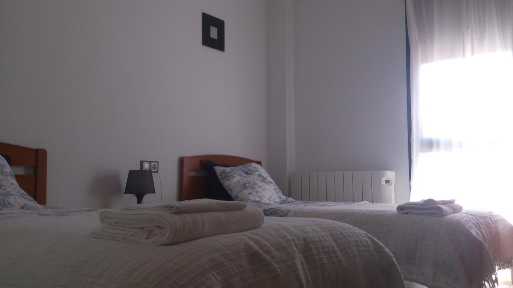 Apartamentos Los Mayos De อัลบาร์ราซิน ห้อง รูปภาพ